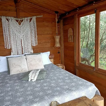 The Treehouse - Casa Sull'albero Al Golden Camp Alojamento de Acomodação e Pequeno-almoço *