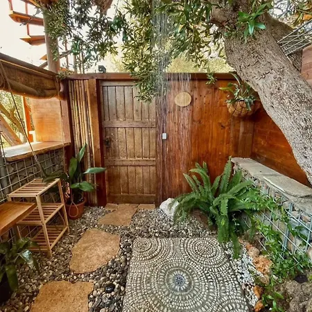 Couette-café The Treehouse - Casa Sull'albero Al Golden Camp